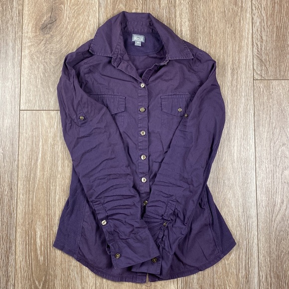 ⭐️Converse Long Sleeve Shirt⭐️ - Picture 4 of 4